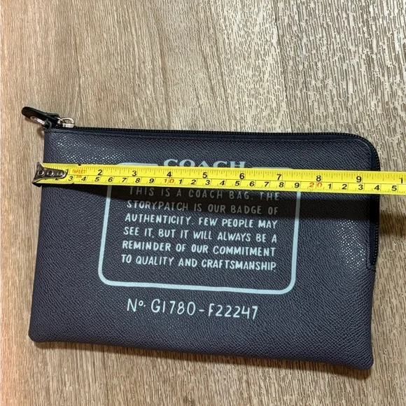 COACH LEATHER STORY PATCH POUCH - Picture 3 of 5